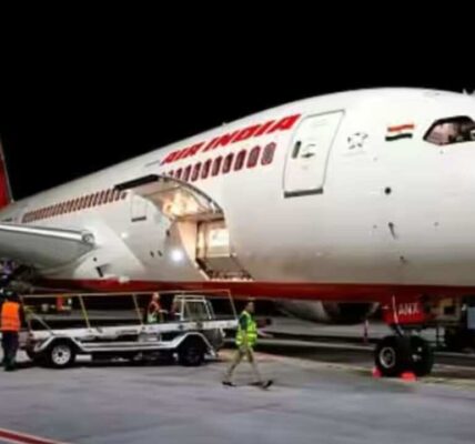 एयर इंडिया ने एयरबस विमान खरीदने के लिए जापान की एसएमबीसी से 120 मिलियन डॉलर का उधार लिया